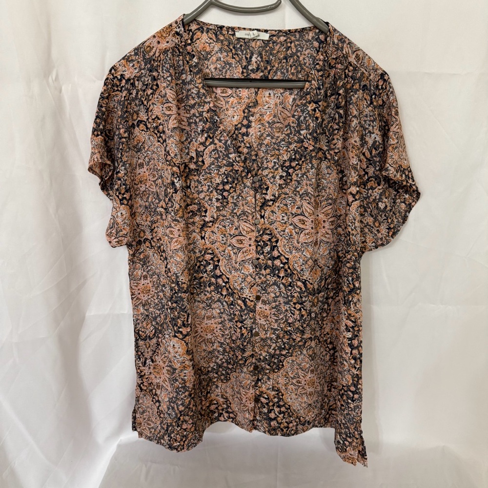 Maurices Blouse Floral with Pattern Button Up- Cap Sleeves, V-neck, Size Large - Picture 1 of 11
